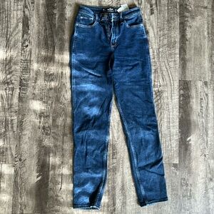 Hollister ultra high rise mom jeans, dark blue